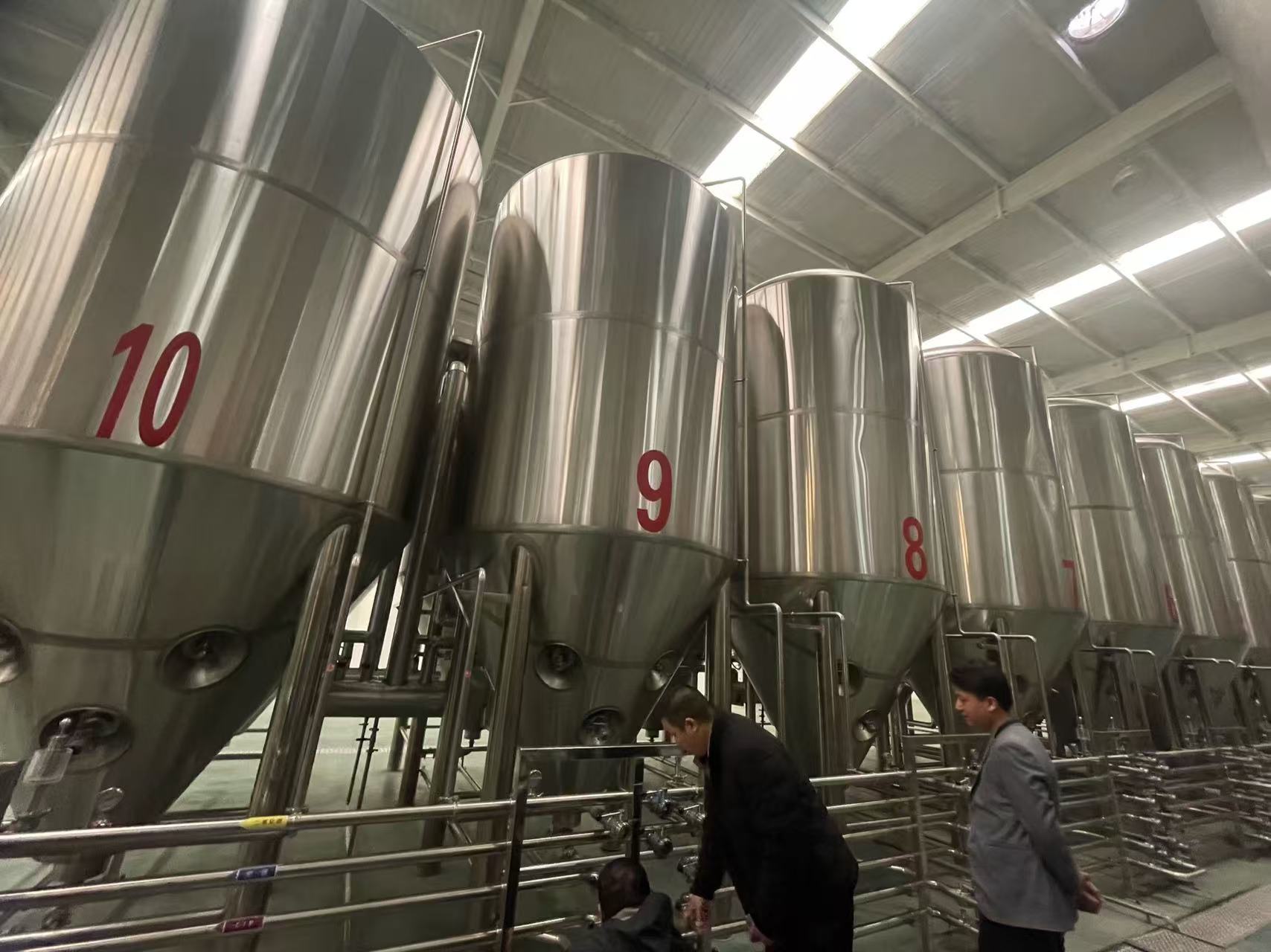 博望精酿啤酒设备厂—平面布置、设备设计、制造、调试、培训等一条龙服务